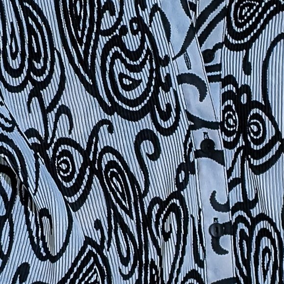 Violet and Claire paisley top, women's size large - Picture 9 of 9